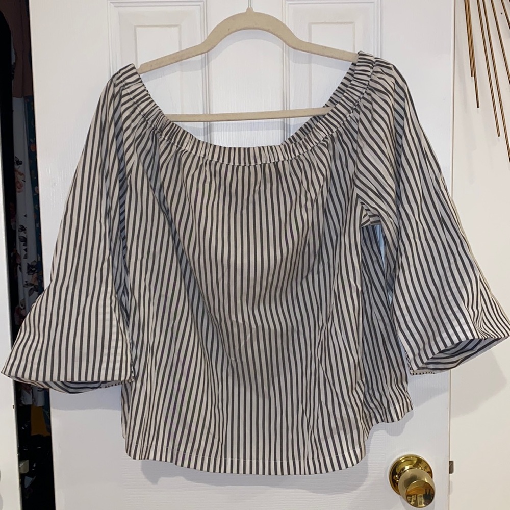 Worthington - Gray & White Striped off the Shoulder Top